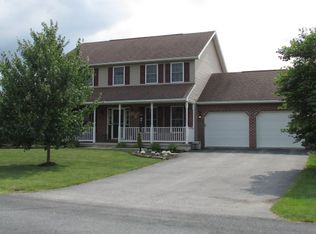 3640 Valley View Dr, Chambersburg, PA 17202
