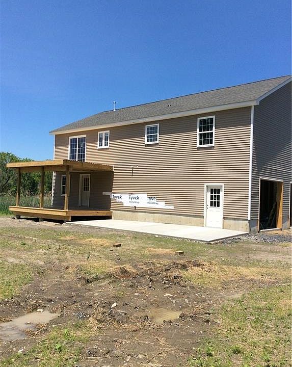 2nd image of 38 Greycourt Ave