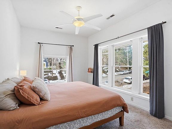 4th image of 2218 Regent Street #3