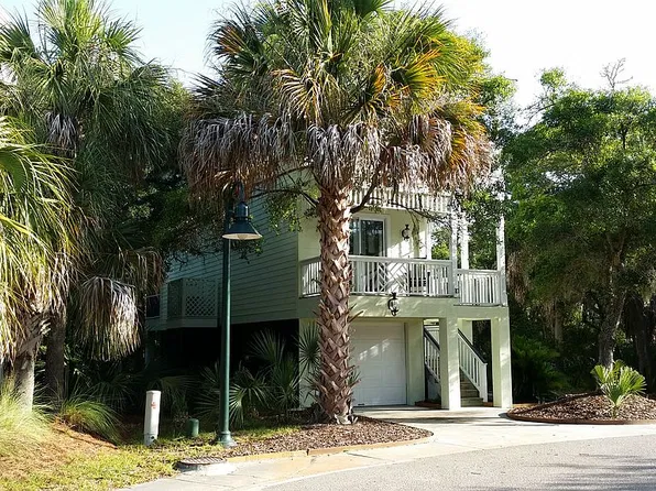 10 Veranda Beach Dr, Saint Helena Island, SC 29920
