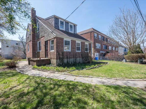 3162 Miles Avenue, Bronx, NY 10465