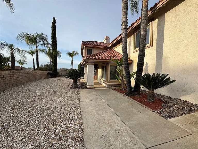 30431 Sparkle Dr — Photo 3