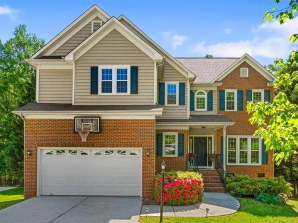 5294 Beechmont Dr, Greensboro, NC 27410