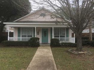 31 Cottage Dr, Fairhope, AL 36532