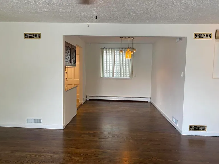 132 Nelson Ave #2 — Photo 5