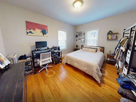 3rd image of 23 Tufts St #6