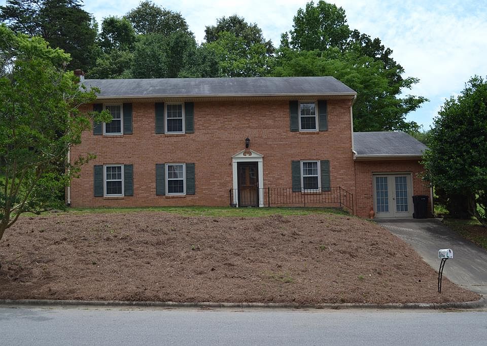 1st image of 110 Kittyhawk Dr