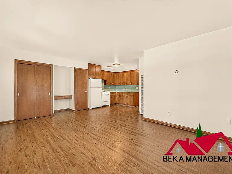 12523 Pennsylvania Rd #6 — Photo 1