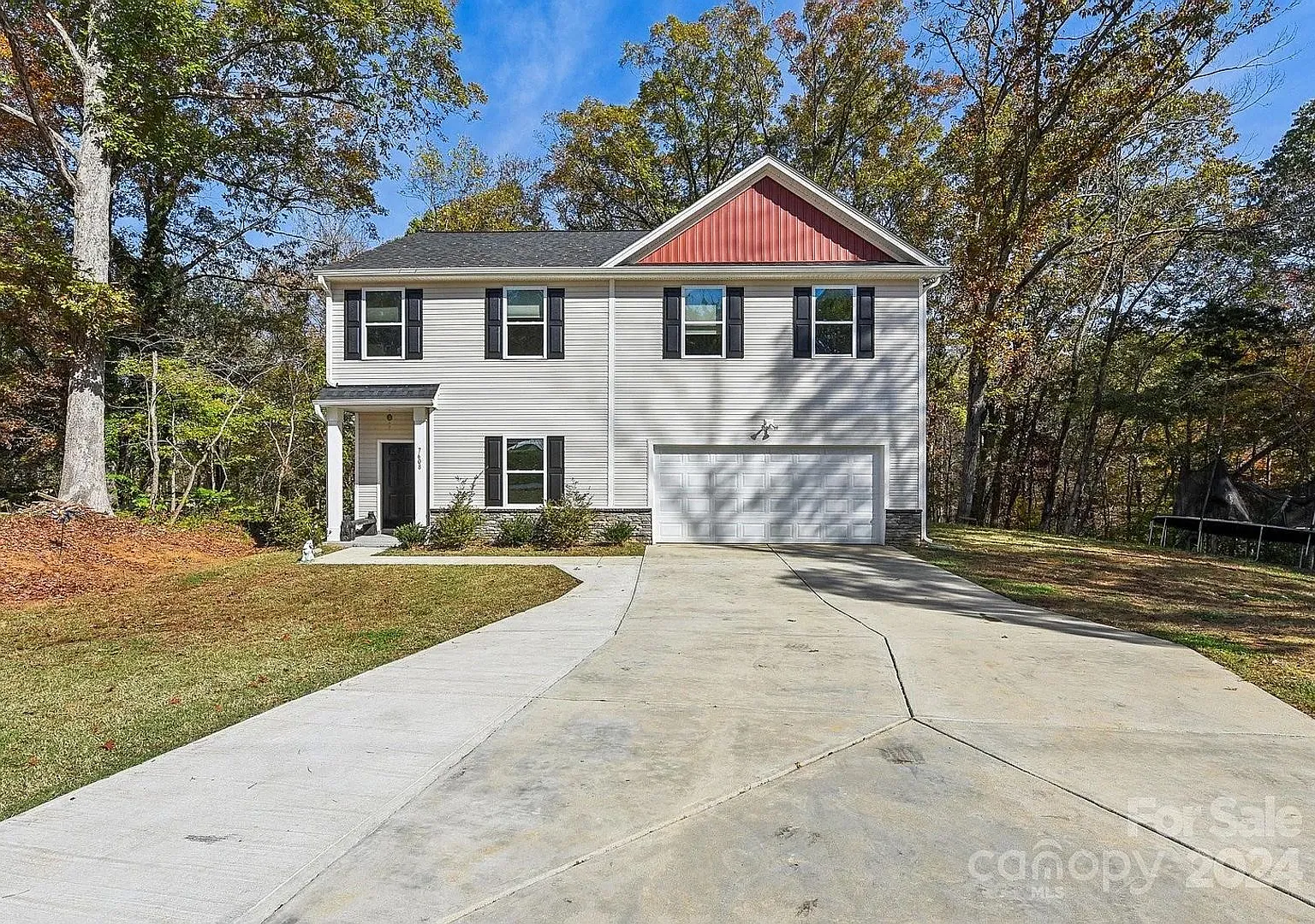 Room in 5 Bedroom Home at Denbur Dr — Photo 2