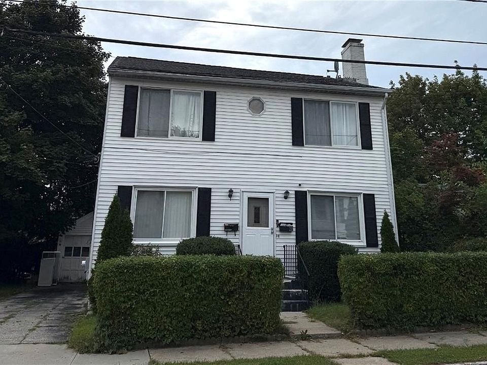 1st image of 218 Lynch St