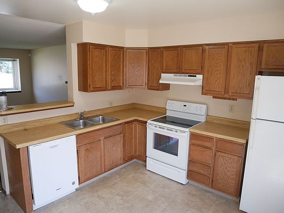 4th image of 7612 Clover Hill Dr