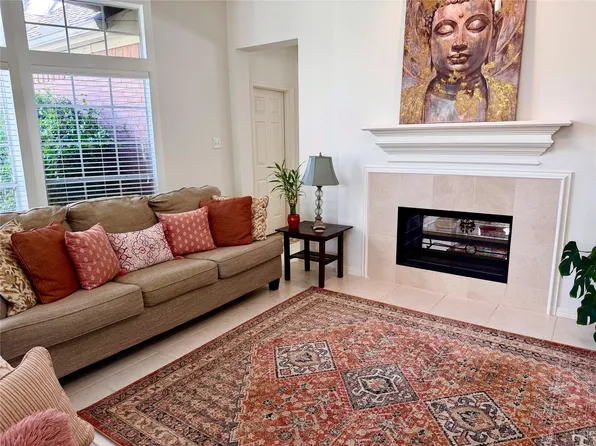 8530 Chipping Rock Dr, Sugar Land, TX 77479