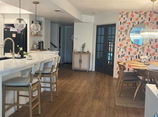 1473 Chalcedony St, San Diego, CA 92109