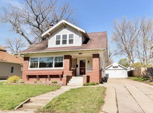 1109 N 8th St, Estherville, IA 51334