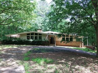 205 Avon Dr, Fayetteville, GA 30215