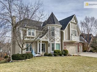 6817 NW Monticello Ct, Kansas City, MO 64152