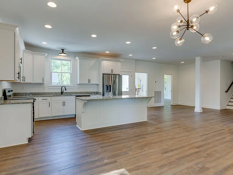 223 Walnut Ln — Photo 10
