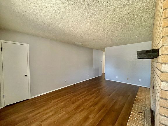 5th image of 3010 Trenton Dr #A