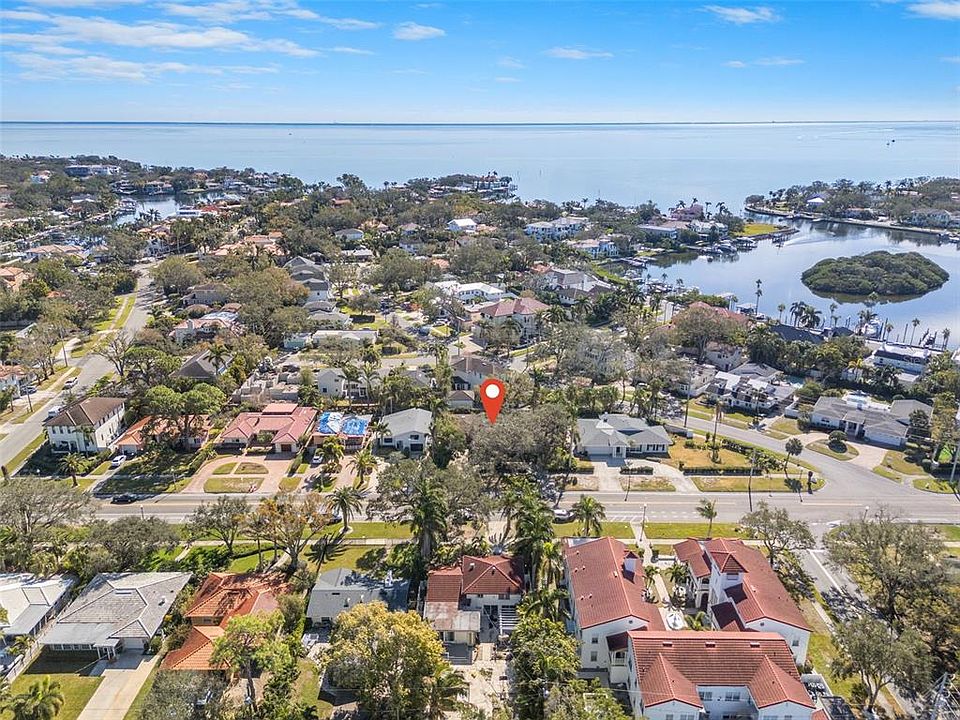 1st image of 215 SNELL ISLE BOULEVARD NE
