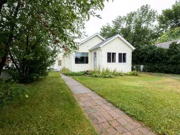 5304 E 56th St, Taber, AB T1G 1L8