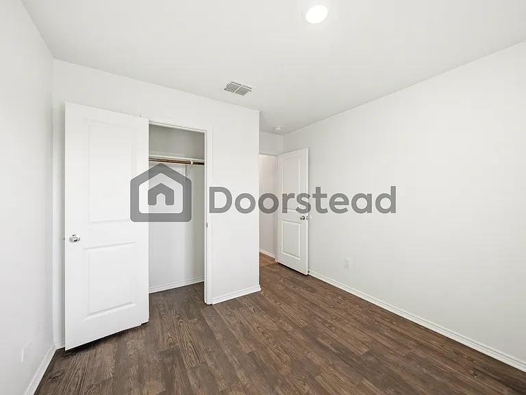 1213 Wildflower St — Photo 8