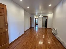 107 E 4th St