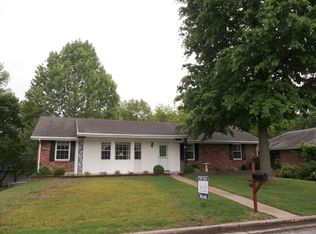 924 Ihler Rd, Jefferson City, MO 65109