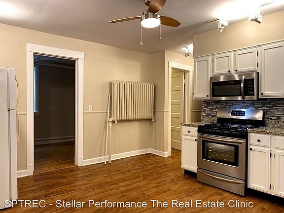 2nd image of 1124 S Oak Park Ave