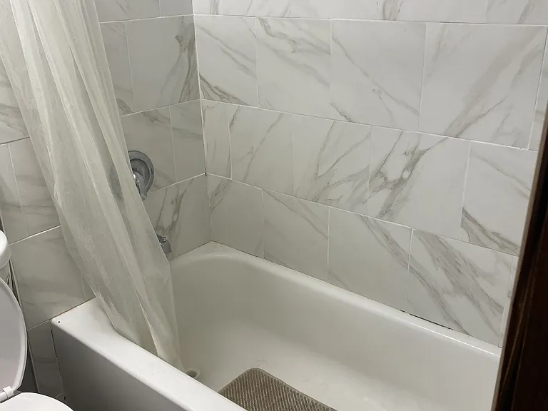 16 E Main St — Photo 3