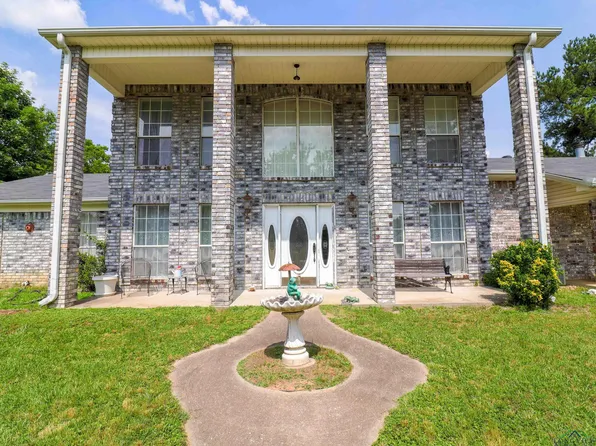 1 Circle Rd, Longview, TX 75602