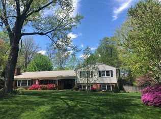 3822 Acosta Rd, Fairfax, VA 22031