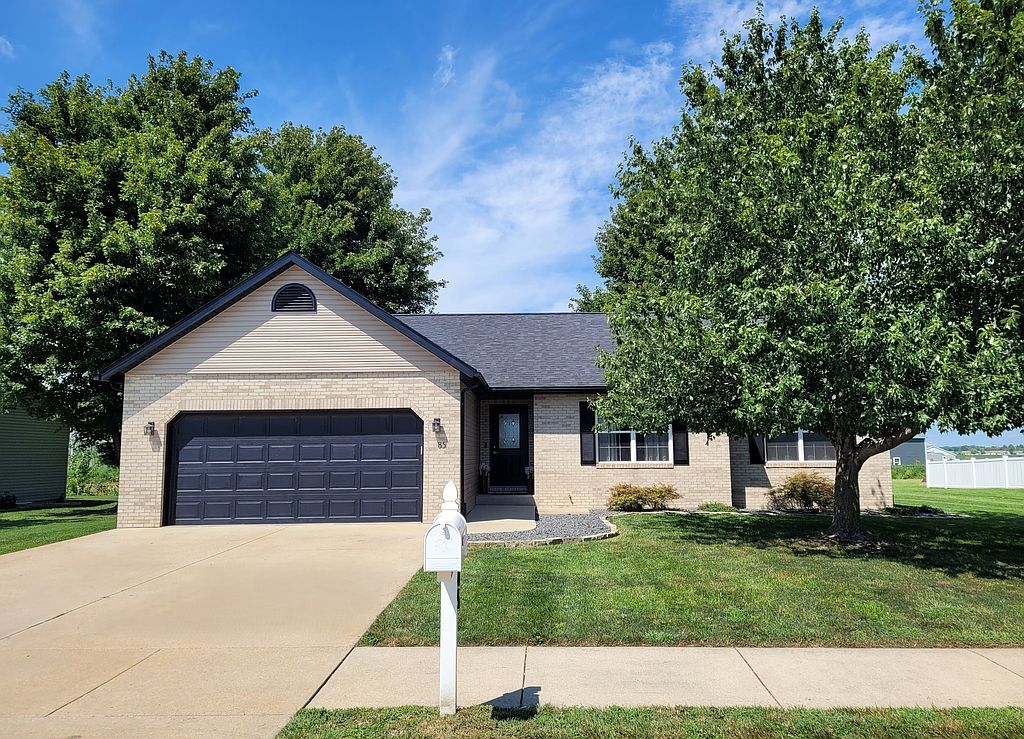 85 Whistling Straits Dr - Property Image