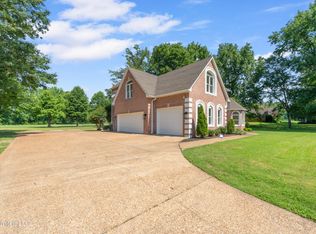 5035 Saint Andrews Cv, Olive Branch, MS 38654