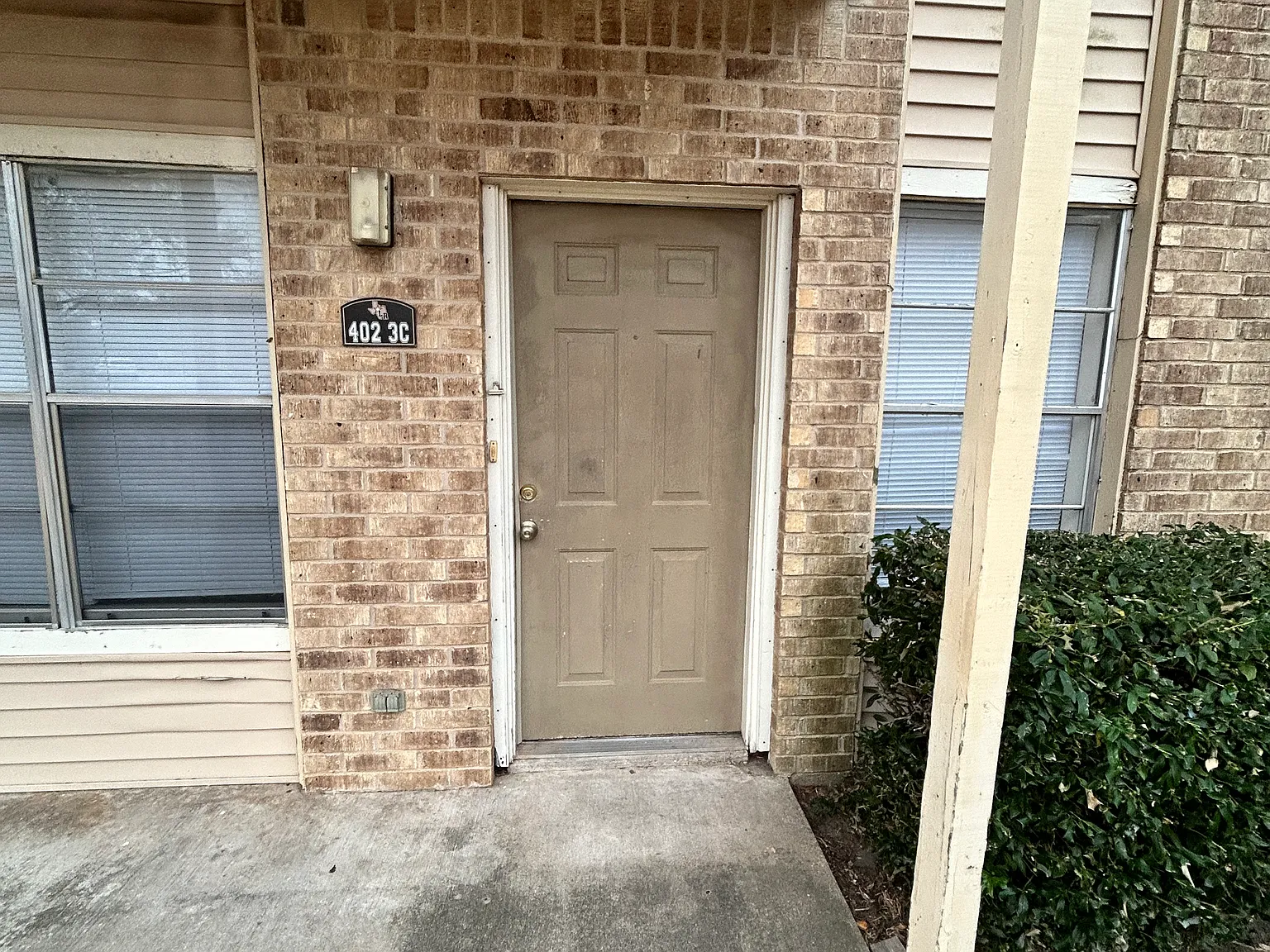 2 bed, $875 — Photo 2