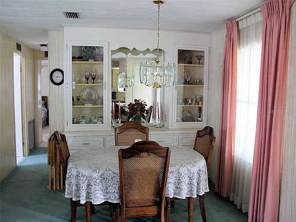 4th image of 43 Palm Forest Dr