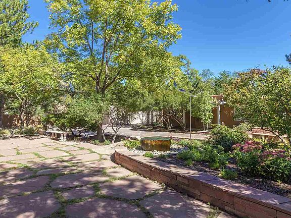 4th image of 984 Acequia Madre