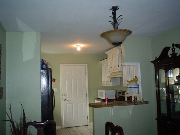 4th image of 823 Marrs Ave