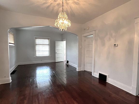 5th image of 3707 N Florence Blvd
