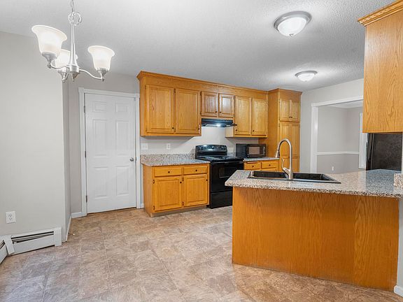 5th image of 232 Woodmont Dr
