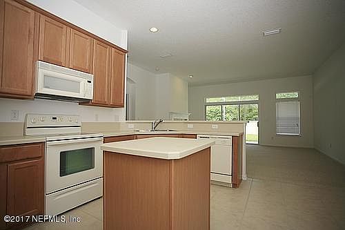 4th image of 8333 Warlin Dr N