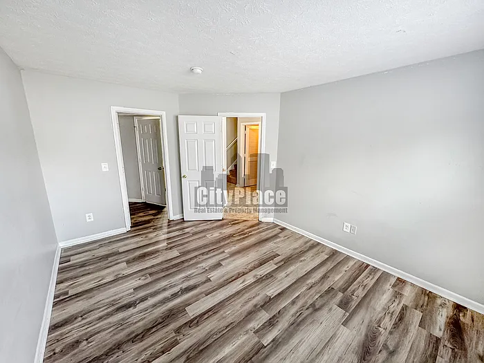 2946 Carson Dr — Photo 10