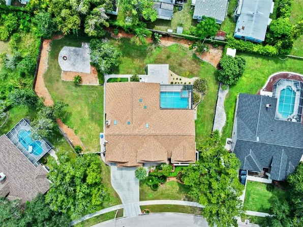 512 Crystal Grove Blvd, Lutz, FL 33548