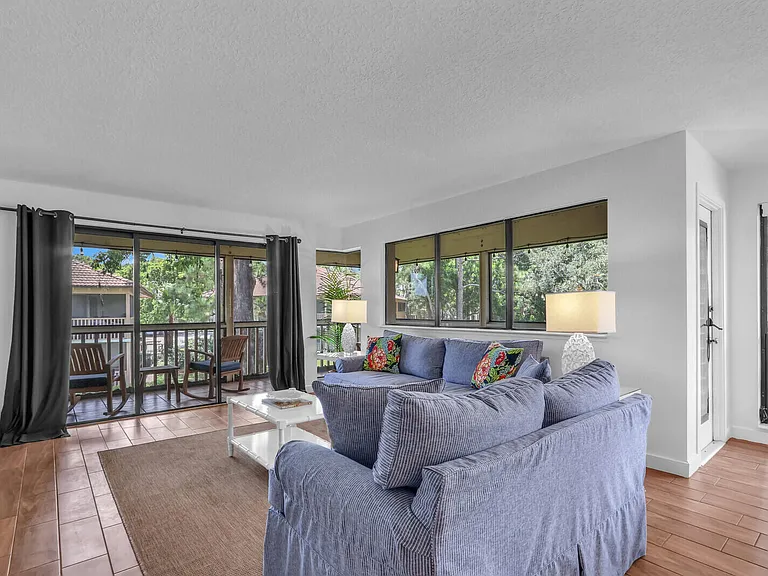 632 Brackenwood Cv — Photo 13