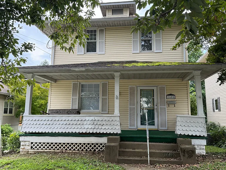 1608 Liberty St — Photo 1