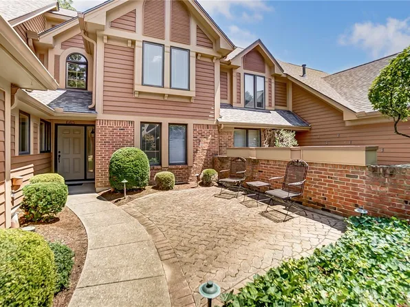 665 Renolda Woods Ct, Dayton, OH 45429