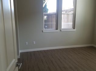 398 NW 215th Ter APT 102, Hillsboro, OR 97006