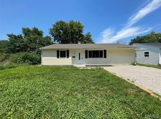 49 Saint Gregory Dr, Cahokia, IL 62206