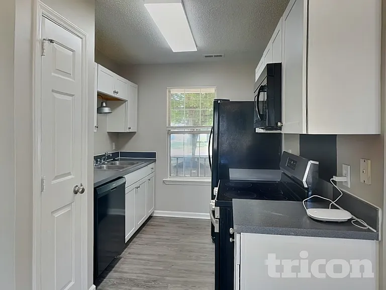 11136 White Stag Dr — Photo 5