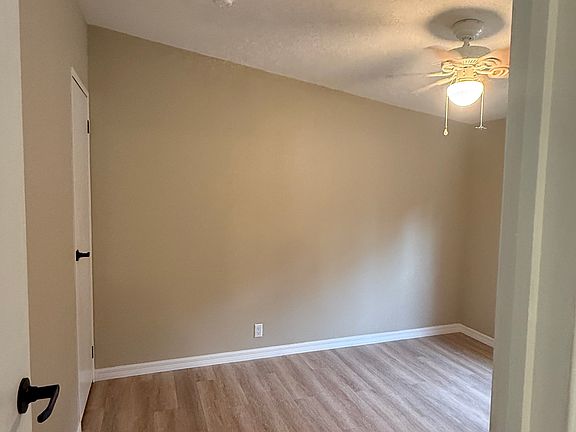 4th image of 232 SW Dingo Way