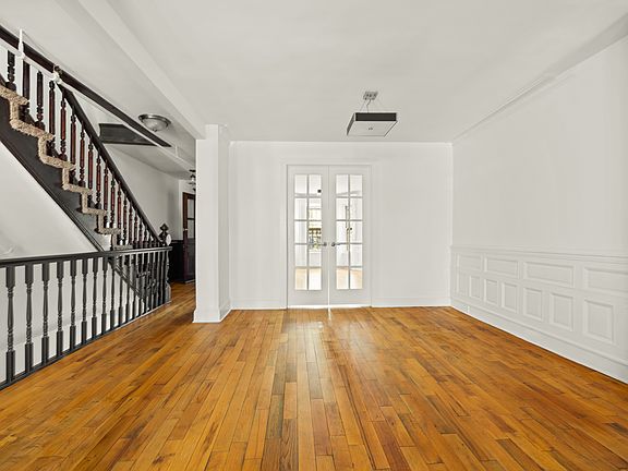 5th image of 471 Macdonough St #1